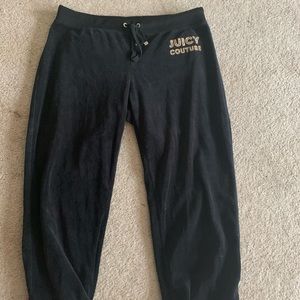 Vintage velvet juicy black capris